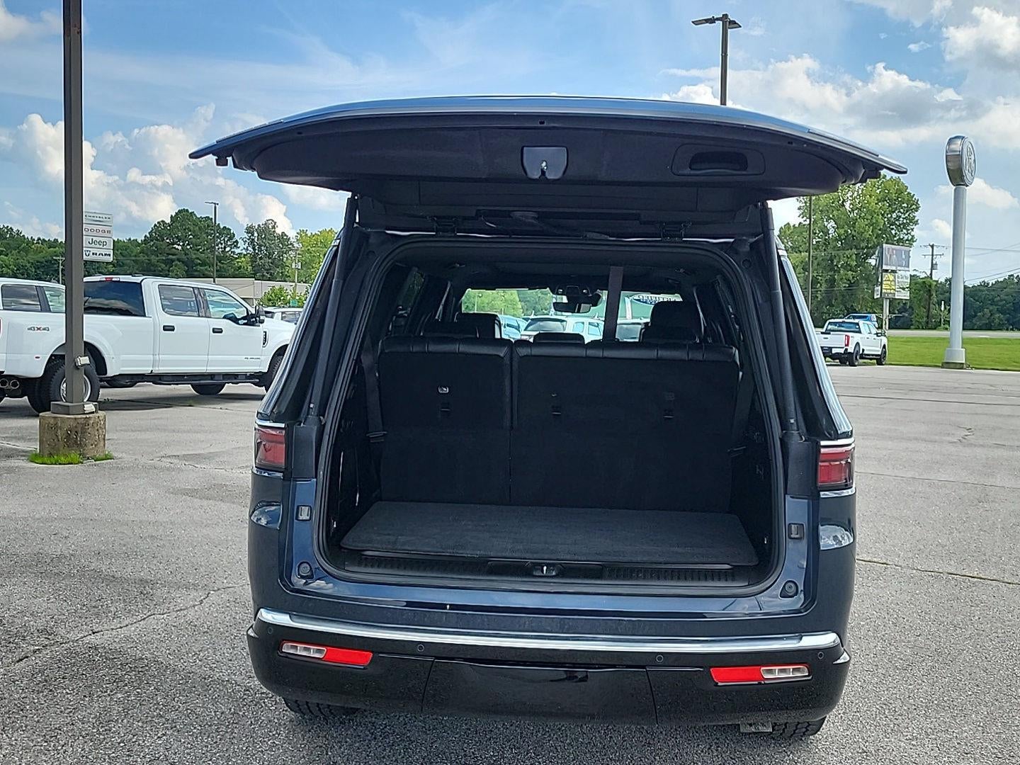 2023 Jeep Wagoneer Series II