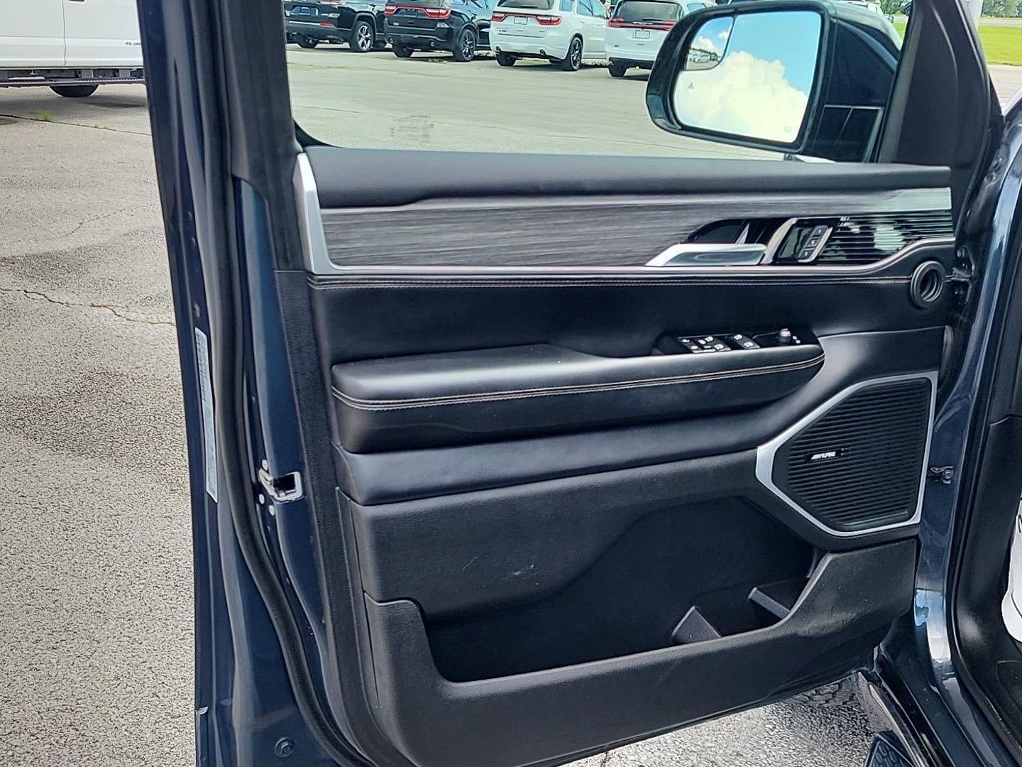 2023 Jeep Wagoneer Series II