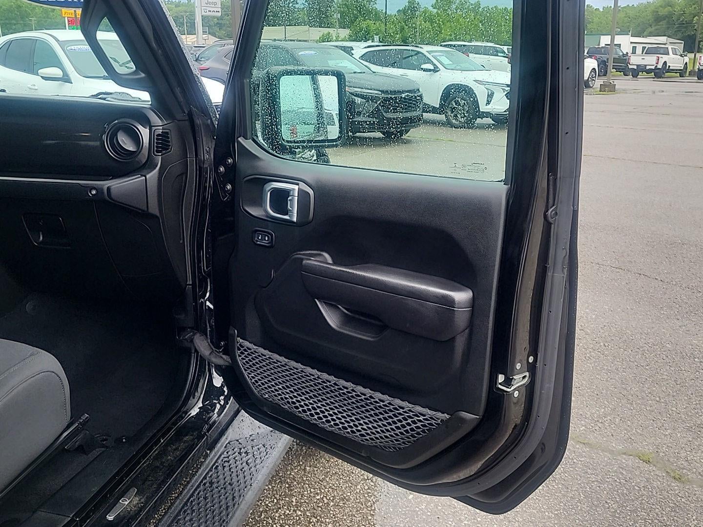2022 Jeep Gladiator Altitude