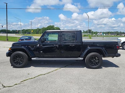 2022 Jeep Gladiator Altitude