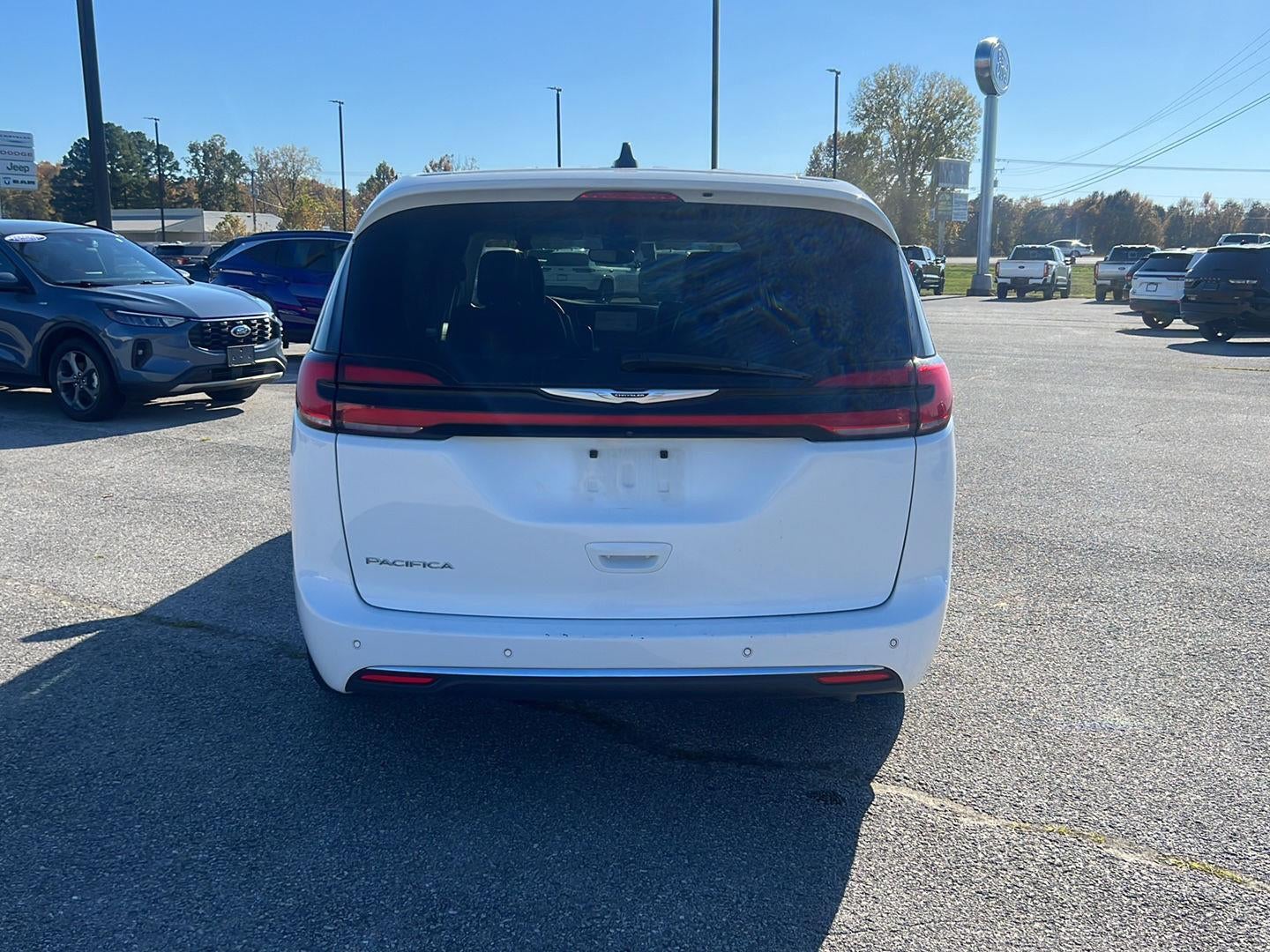 2024 Chrysler Pacifica Touring L