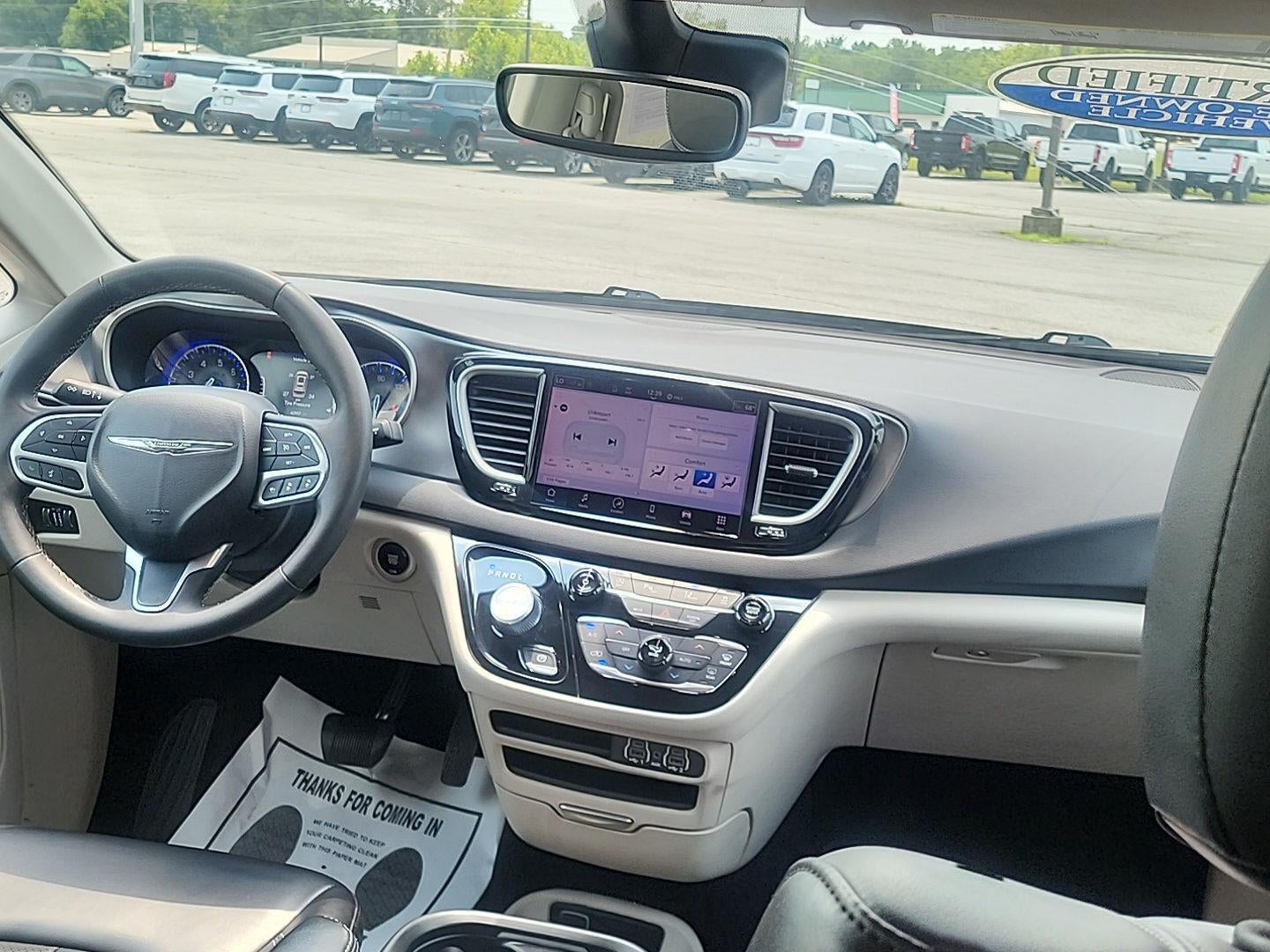 2023 Chrysler Pacifica Touring L