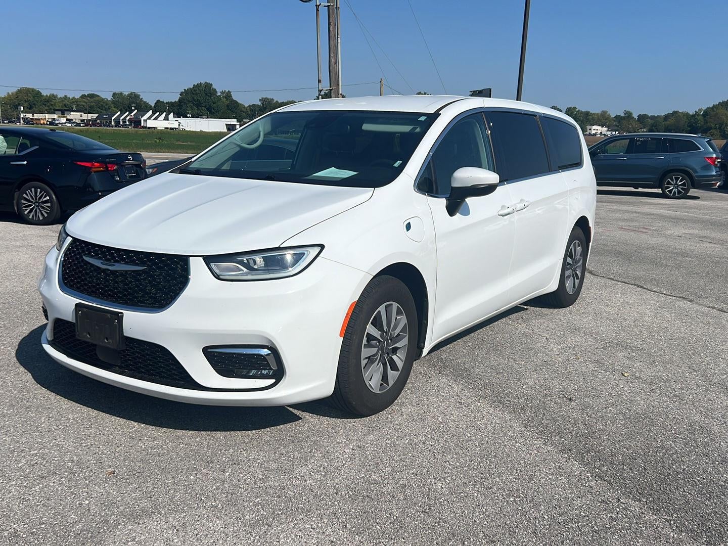 2023 Chrysler Pacifica Hybrid Touring L