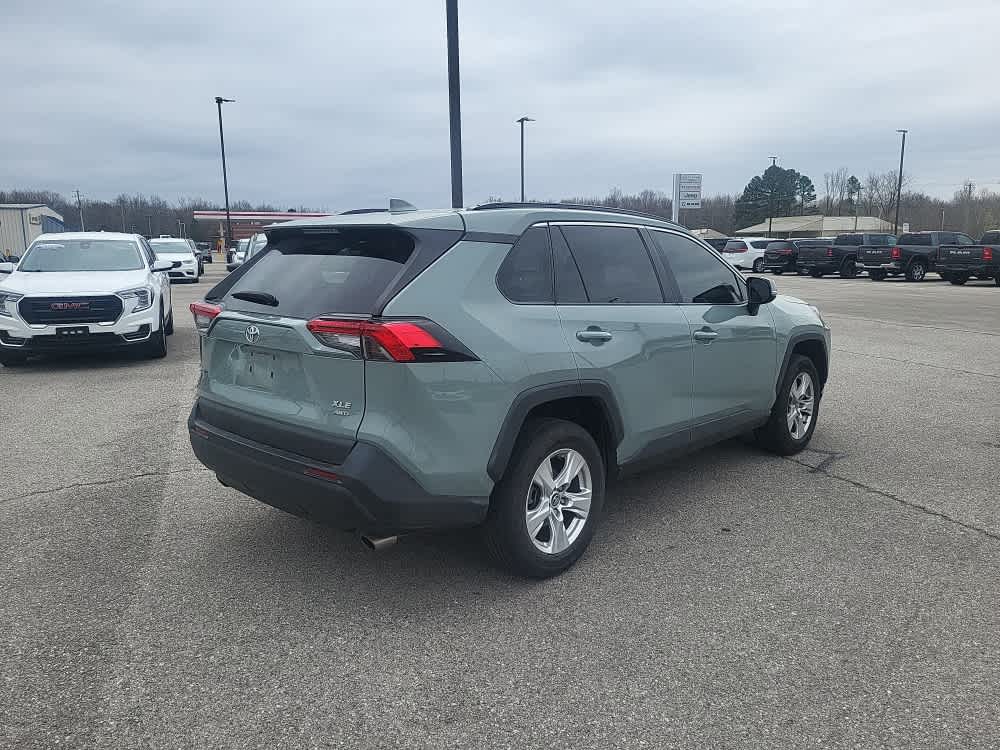 2020 Toyota RAV4 XLE
