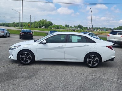 2023 Hyundai ELANTRA SEL
