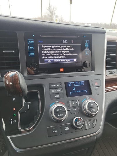 2016 Toyota Sienna Limited Premium 7-Passenger