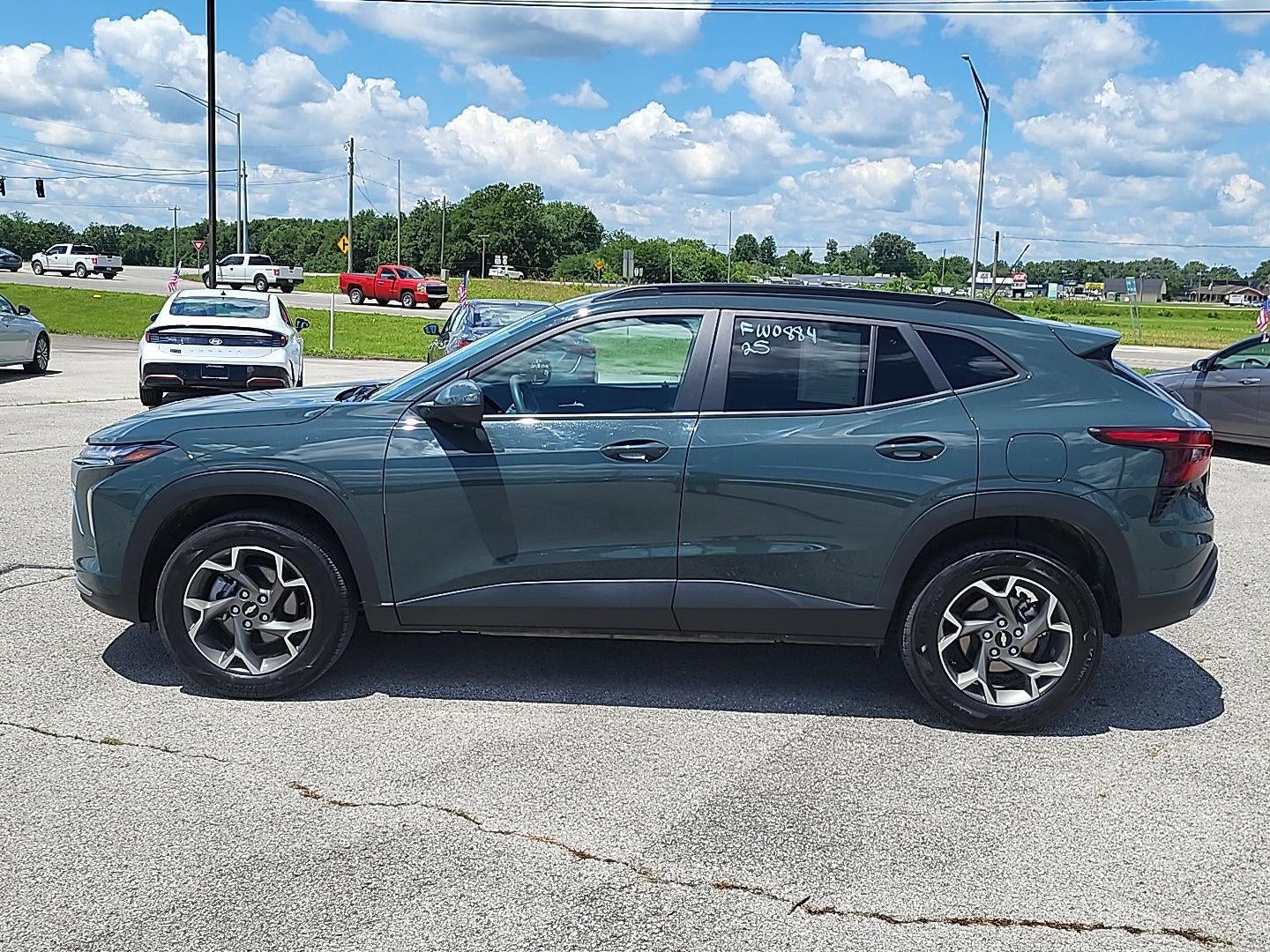 2025 Chevrolet Trax LT