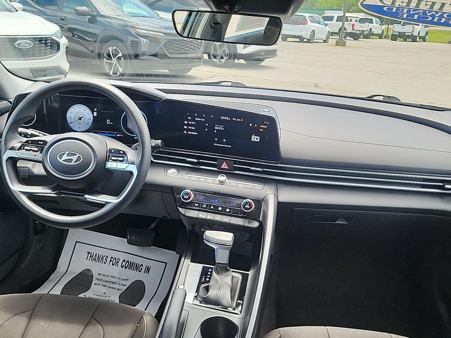 2024 Hyundai ELANTRA SEL