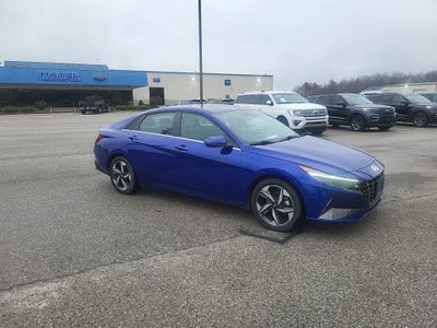 2022 Hyundai ELANTRA SEL