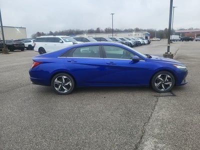 2022 Hyundai ELANTRA SEL