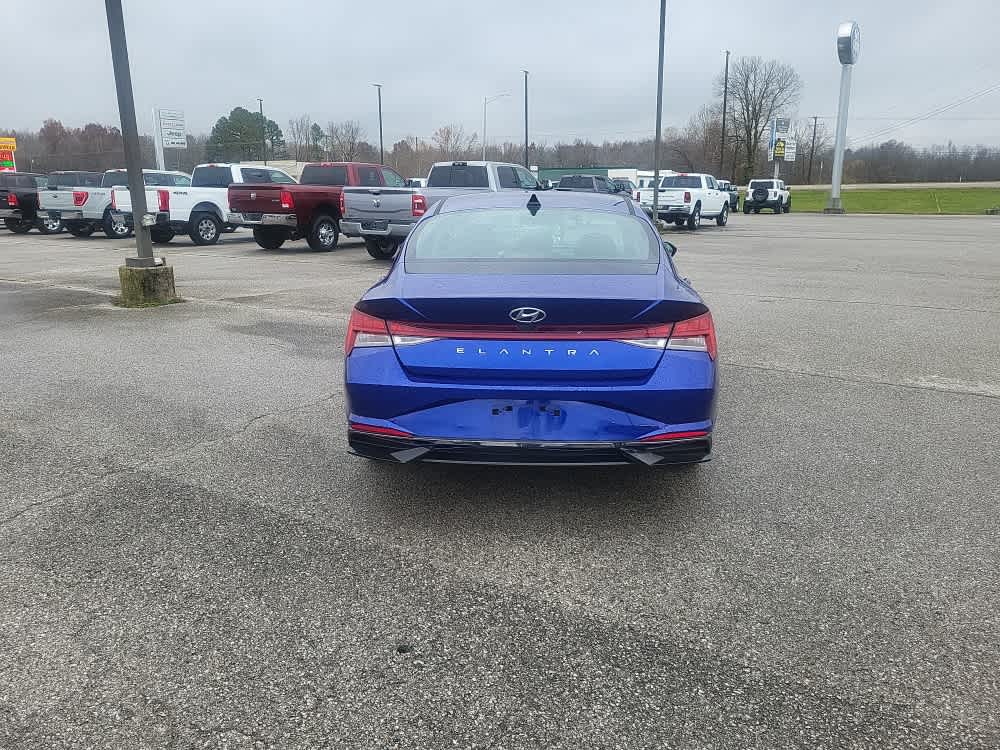 2022 Hyundai ELANTRA SEL