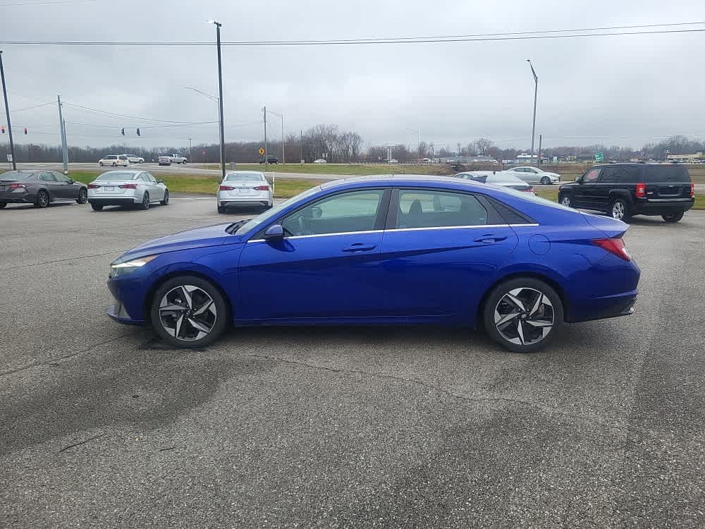 2022 Hyundai ELANTRA SEL