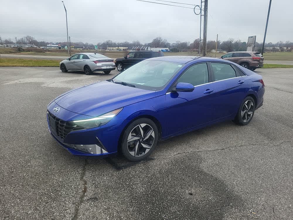 2022 Hyundai ELANTRA SEL