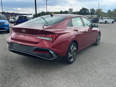 2025 Hyundai ELANTRA SEL Convenience