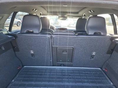 2020 Volvo XC40 R-Design