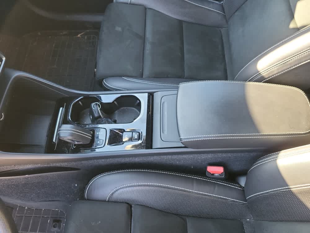 2020 Volvo XC40 R-Design