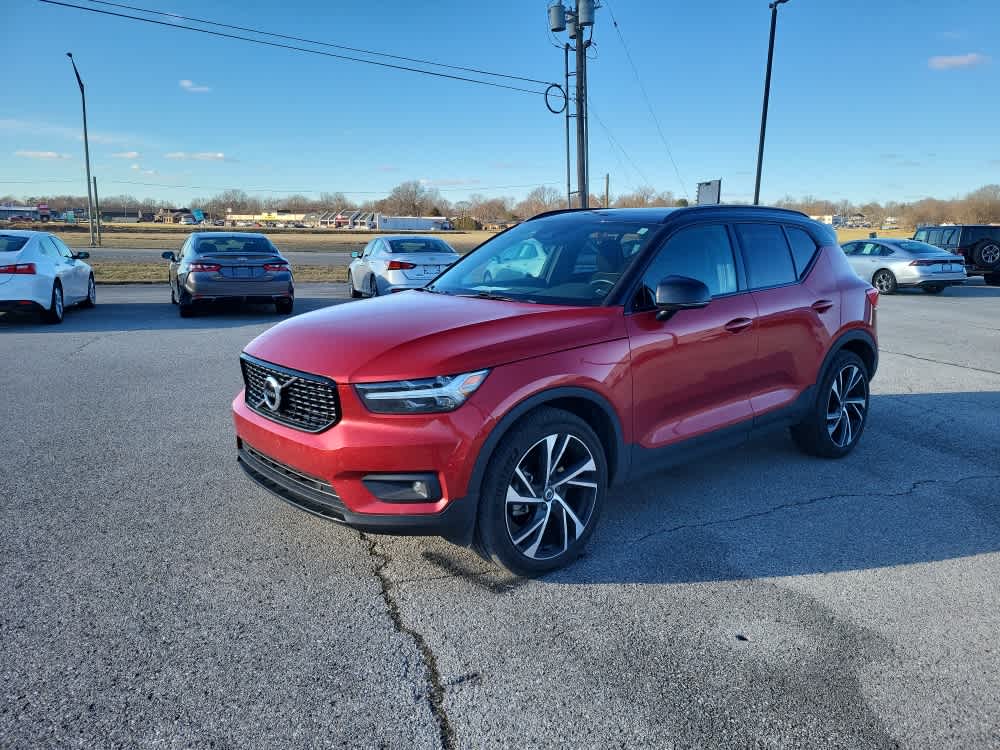 2020 Volvo XC40 R-Design