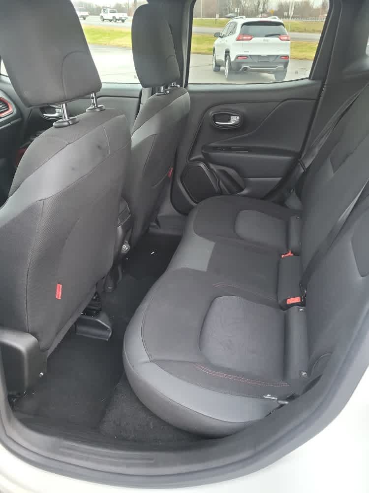 2023 Jeep Renegade Trailhawk