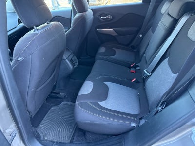 2018 Jeep Cherokee Latitude