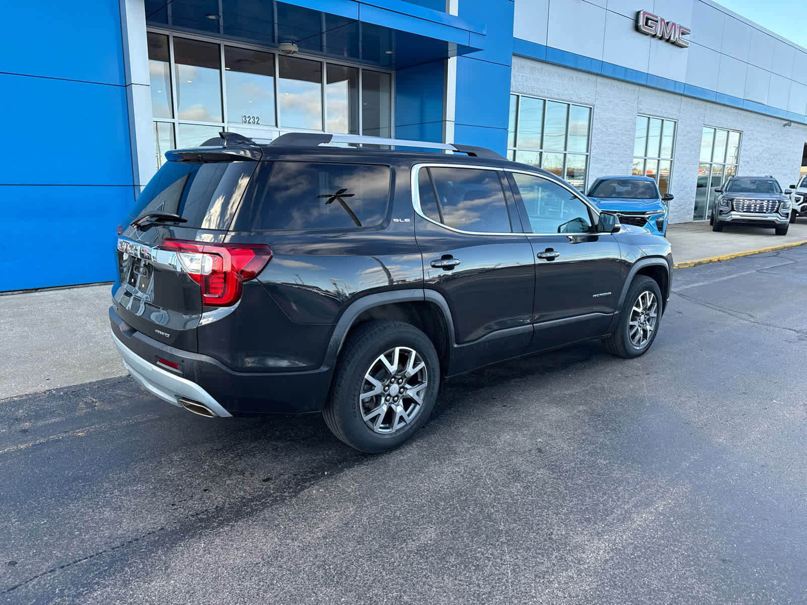 2020 GMC Acadia SLE