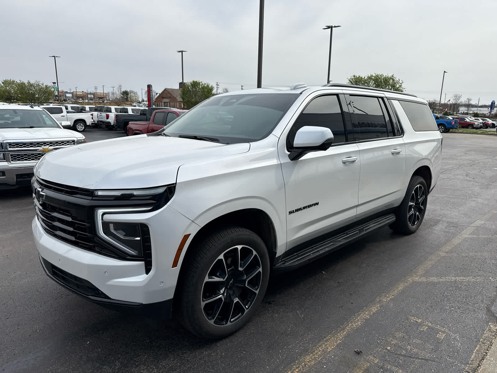 2025 Chevrolet Suburban RST