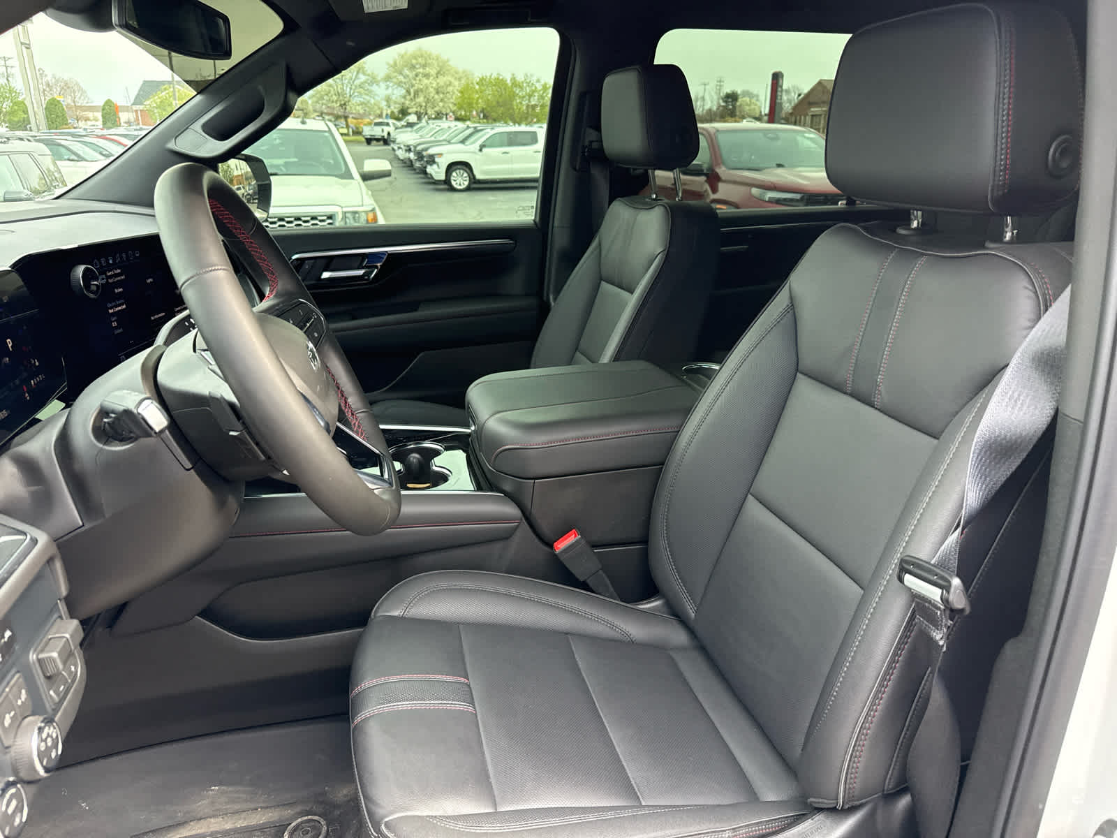 2025 Chevrolet Suburban RST