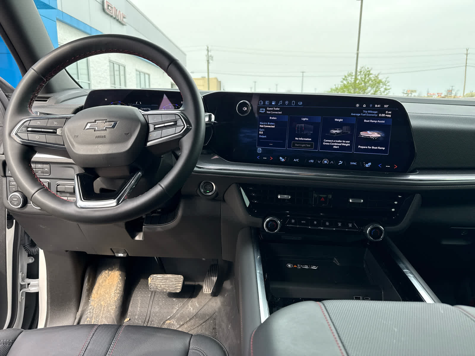 2025 Chevrolet Suburban RST