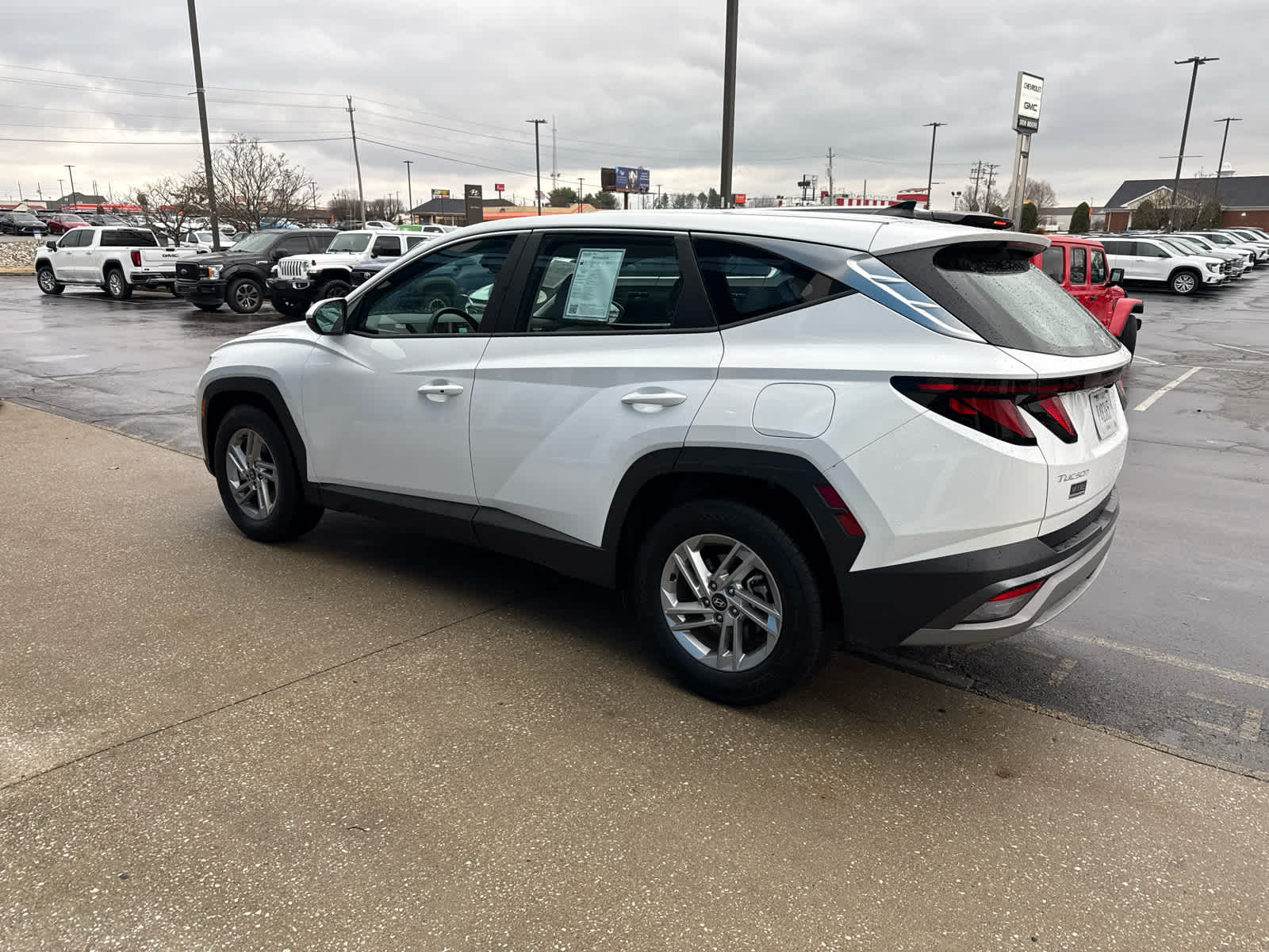 2025 Hyundai TUCSON SE