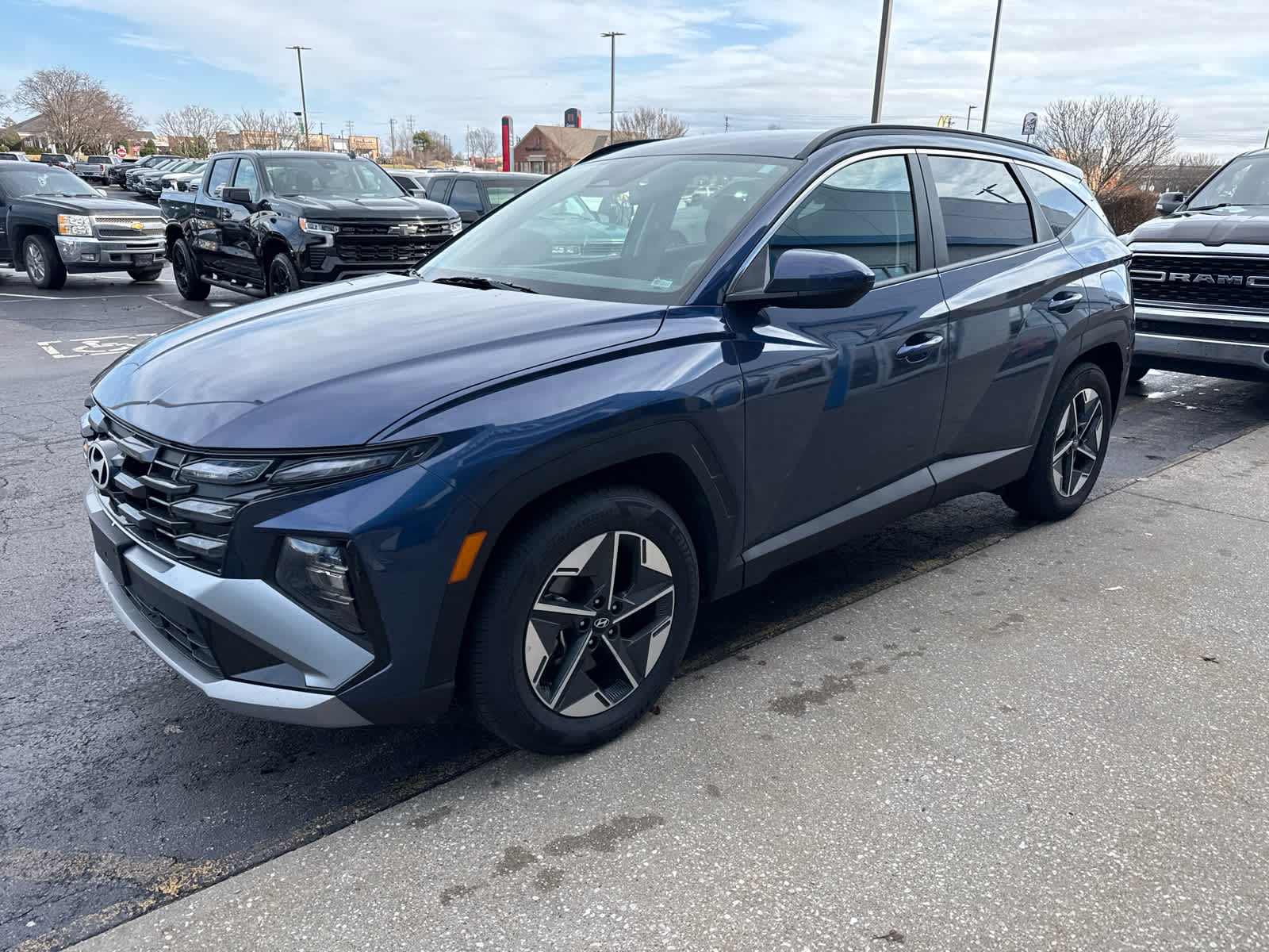 2025 Hyundai TUCSON SEL