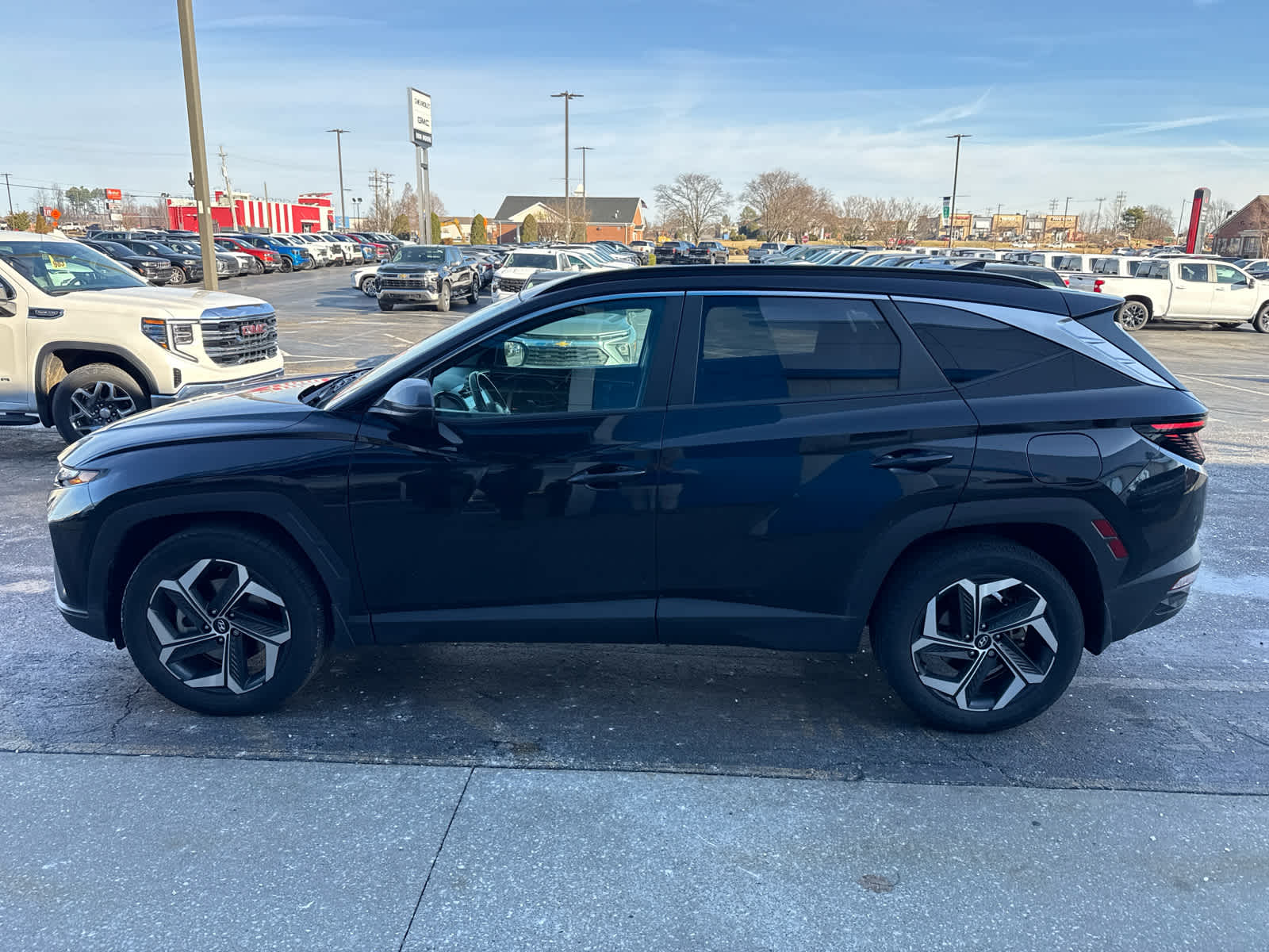 2023 Hyundai TUCSON SEL