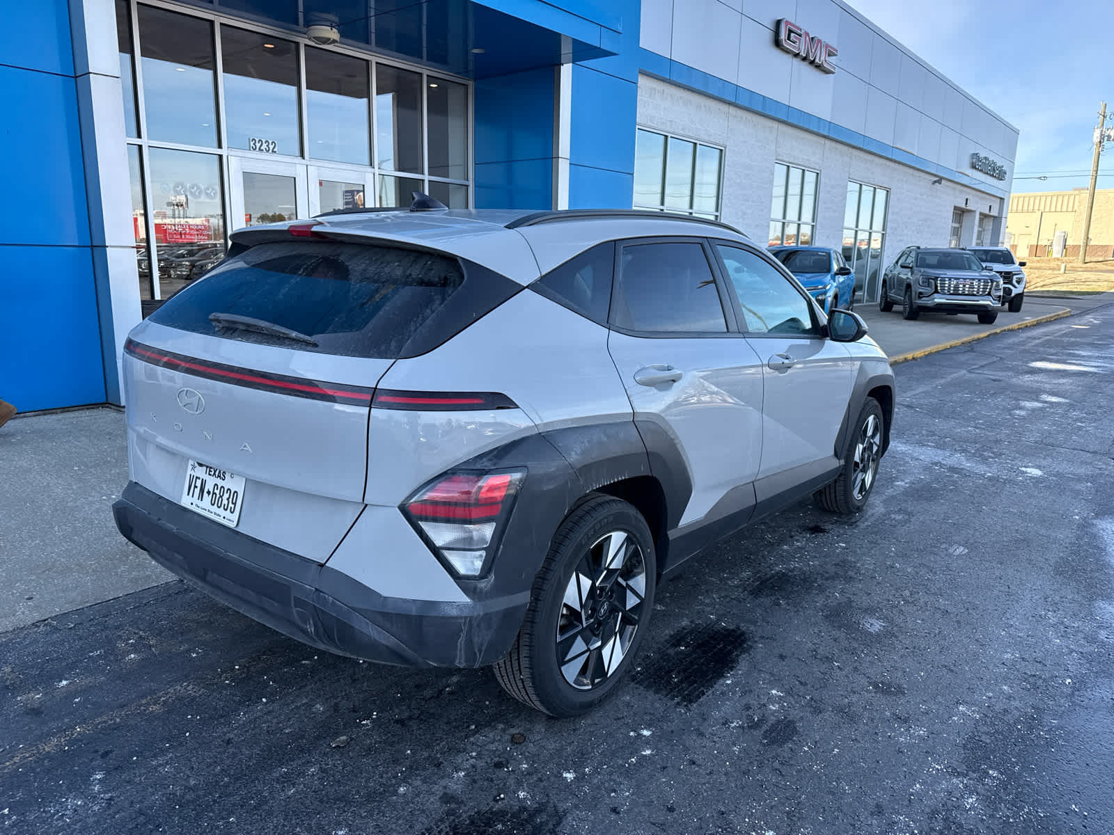 2024 Hyundai KONA SEL