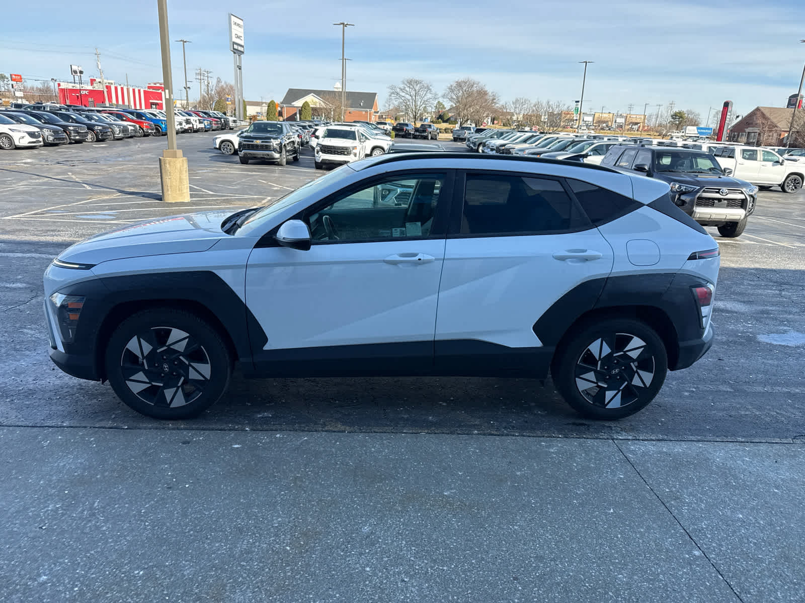 2024 Hyundai KONA SEL