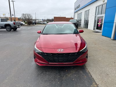 2023 Hyundai ELANTRA SE