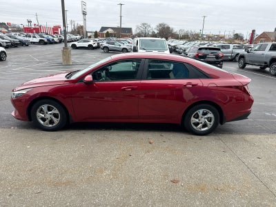 2023 Hyundai ELANTRA SE