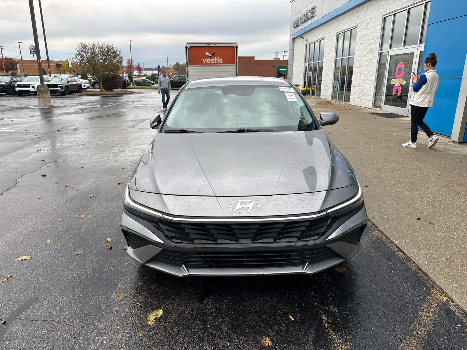 2024 Hyundai ELANTRA SE