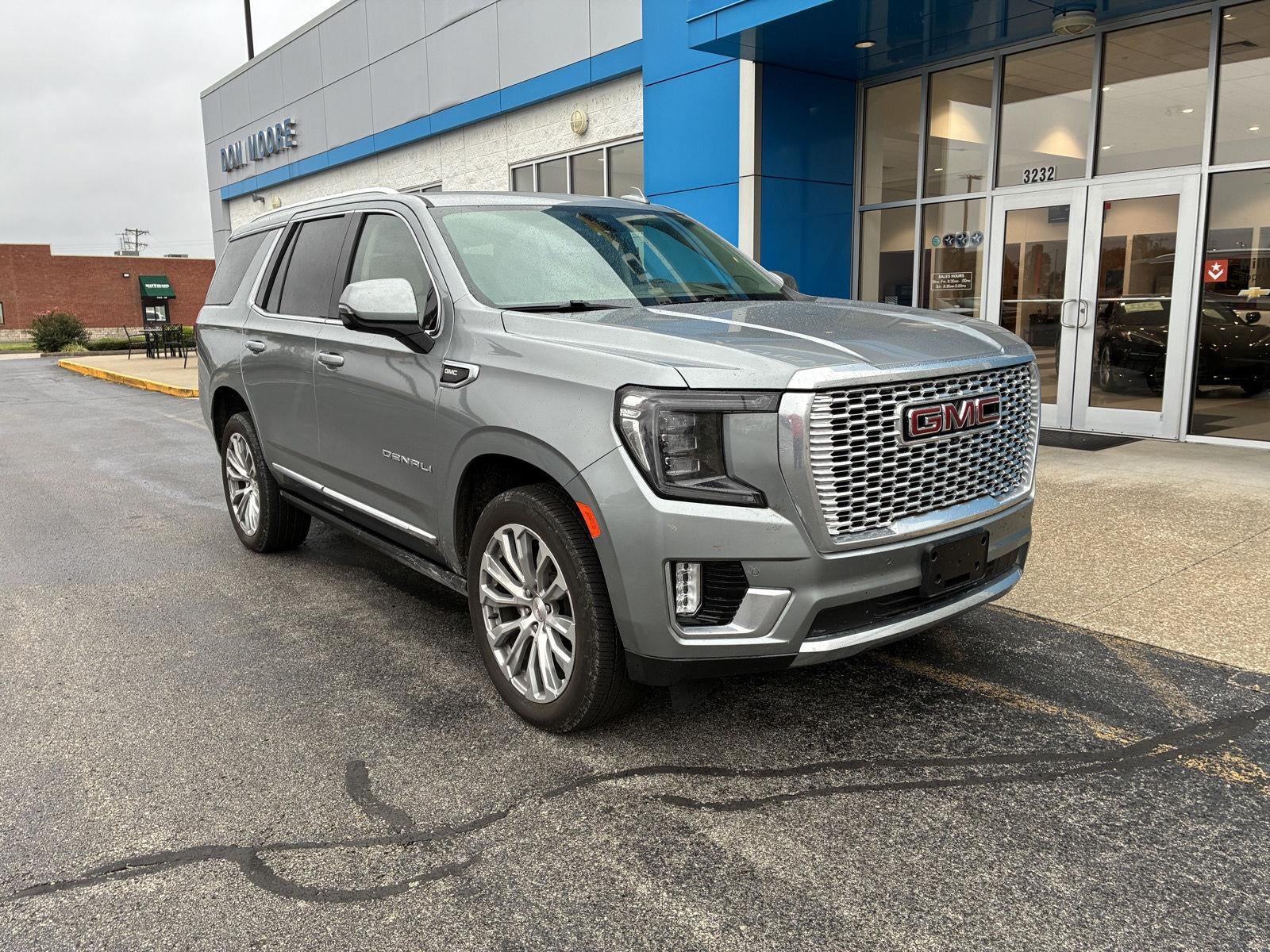 2023 GMC Yukon Denali