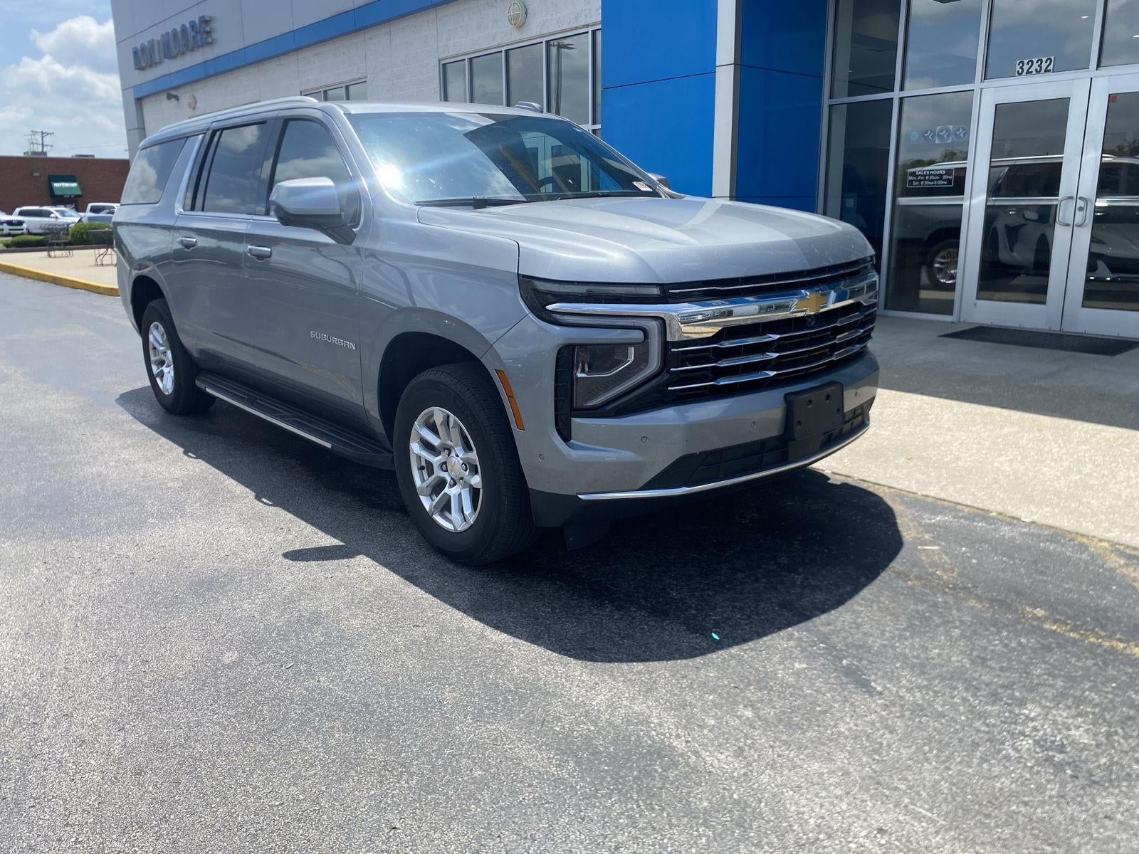 2025 Chevrolet Suburban LT