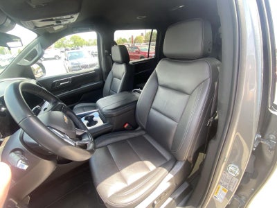 2025 Chevrolet Suburban LT