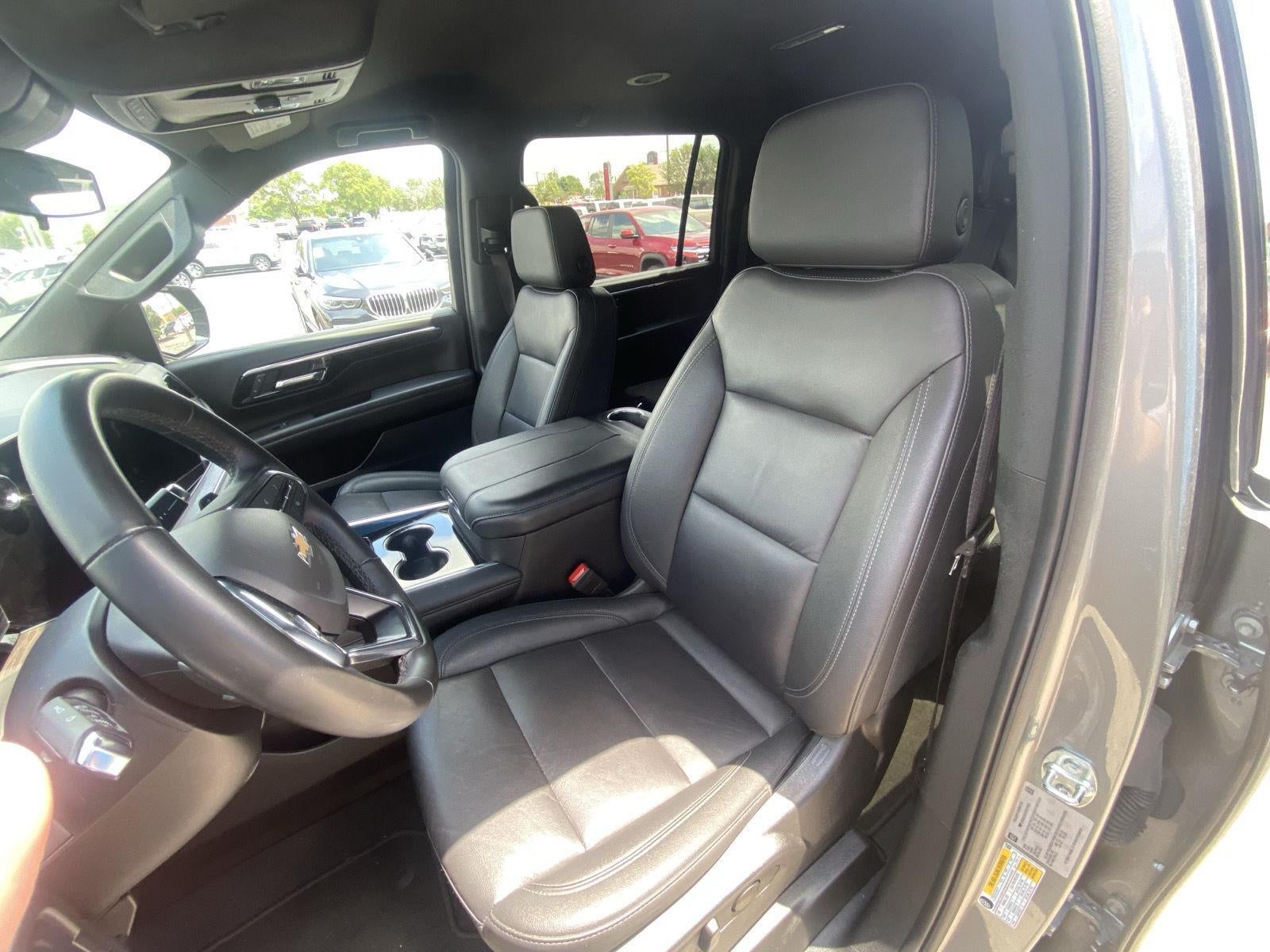 2025 Chevrolet Suburban LT