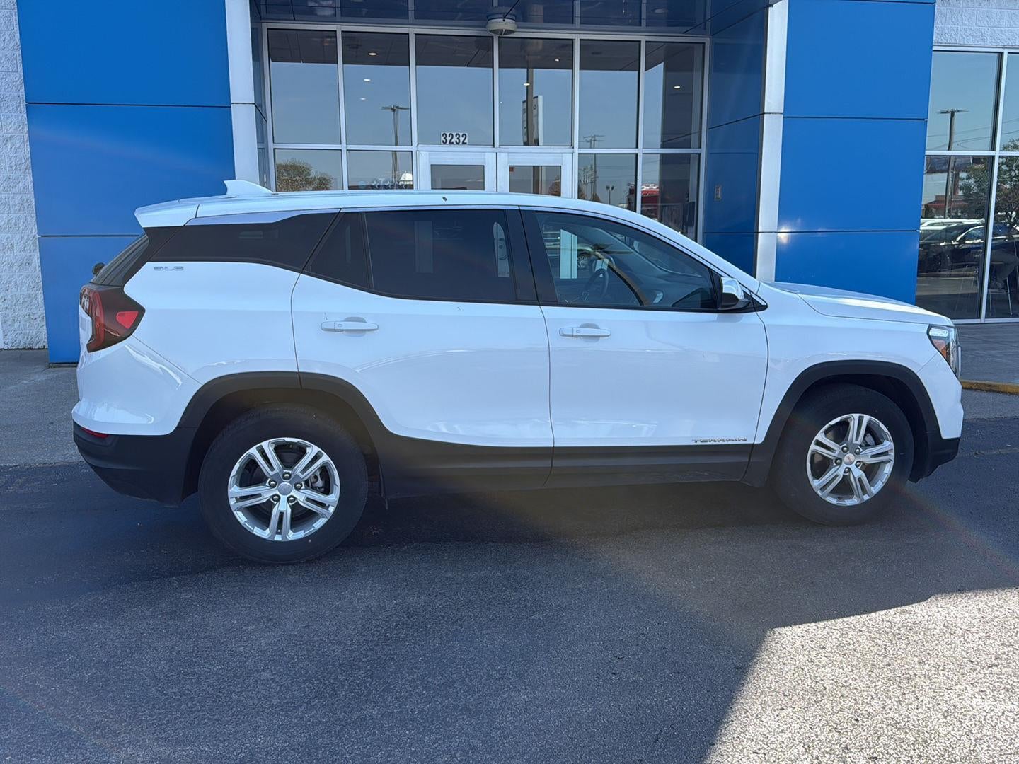 2024 GMC Terrain SLE