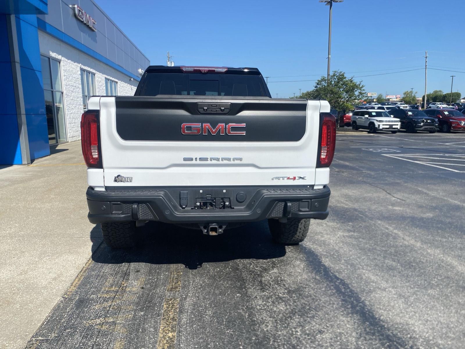 2023 GMC Sierra 1500 AT4X