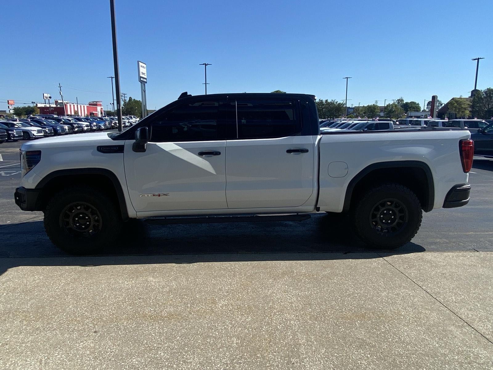 2023 GMC Sierra 1500 AT4X