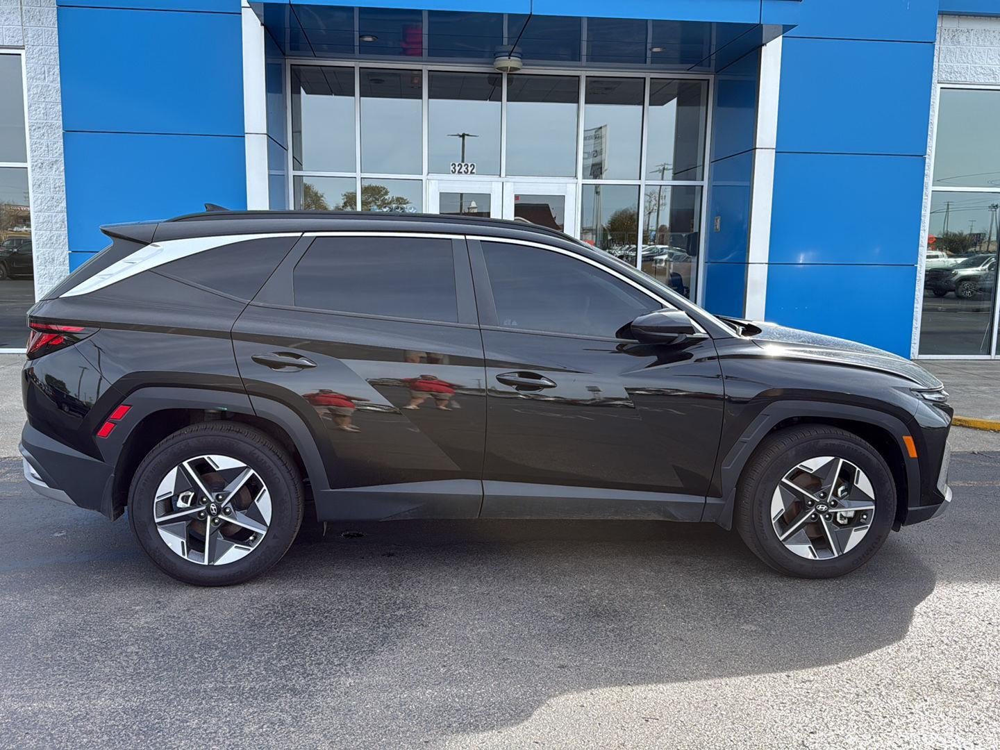 2025 Hyundai TUCSON SEL