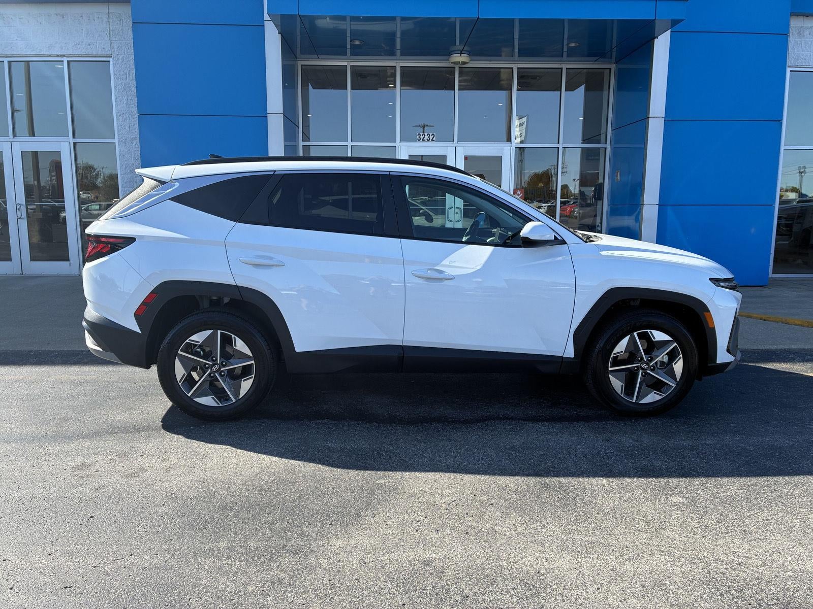 2025 Hyundai TUCSON SEL