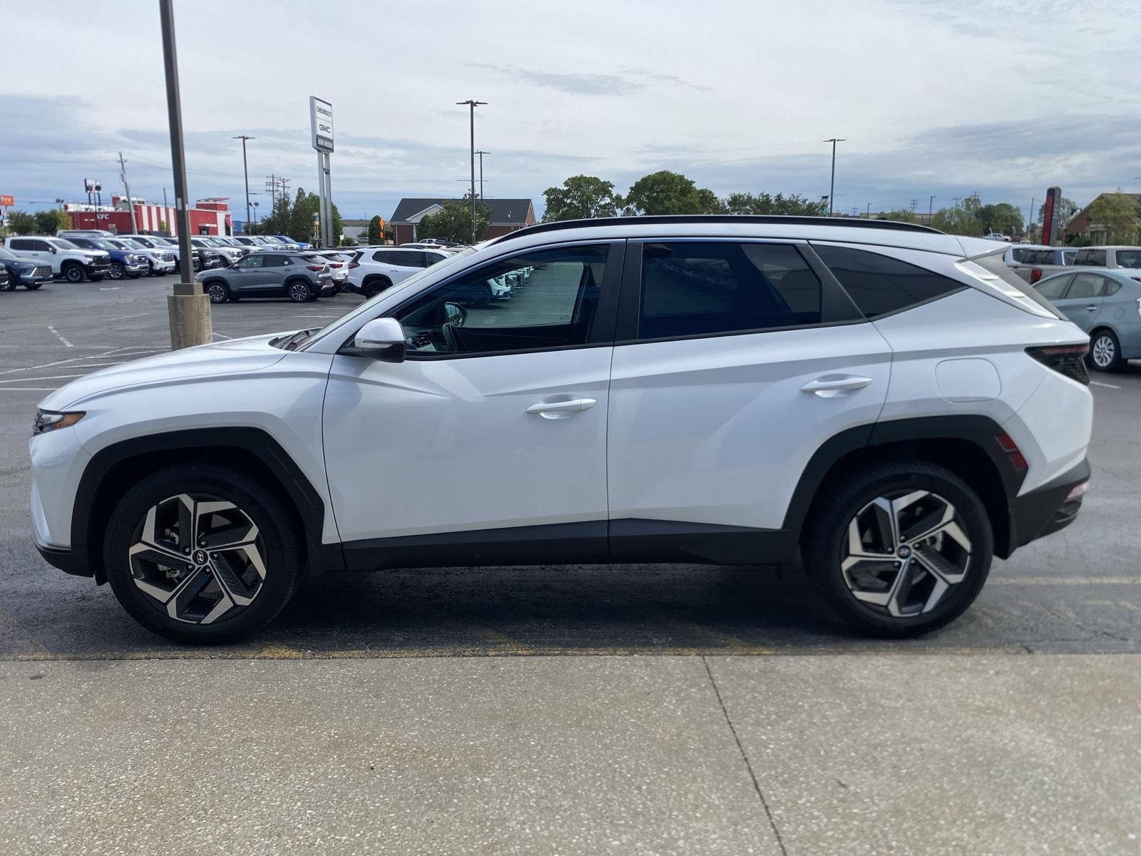 2023 Hyundai TUCSON SEL