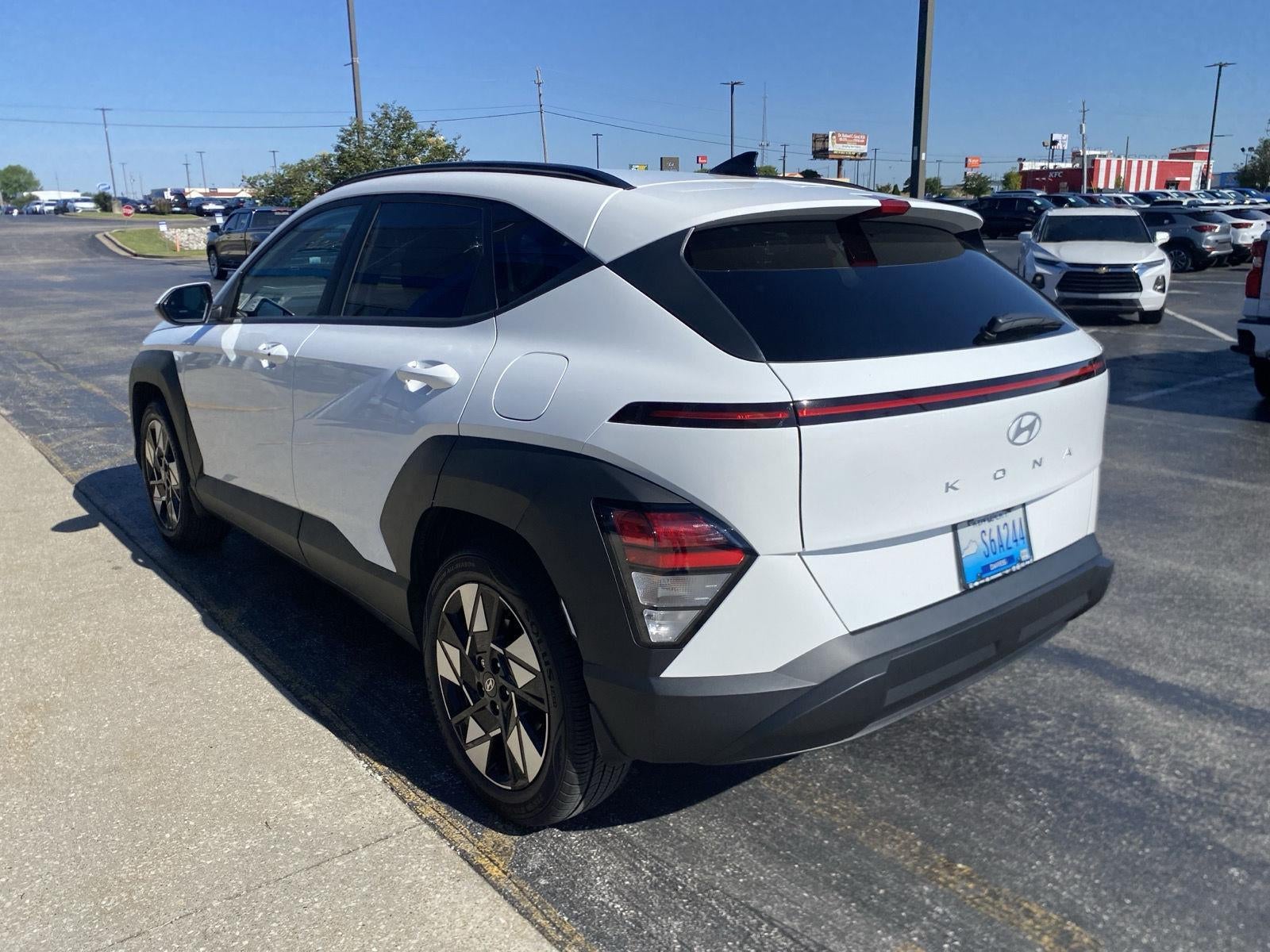 2025 Hyundai KONA SEL