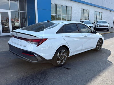 2025 Hyundai ELANTRA SEL Sport