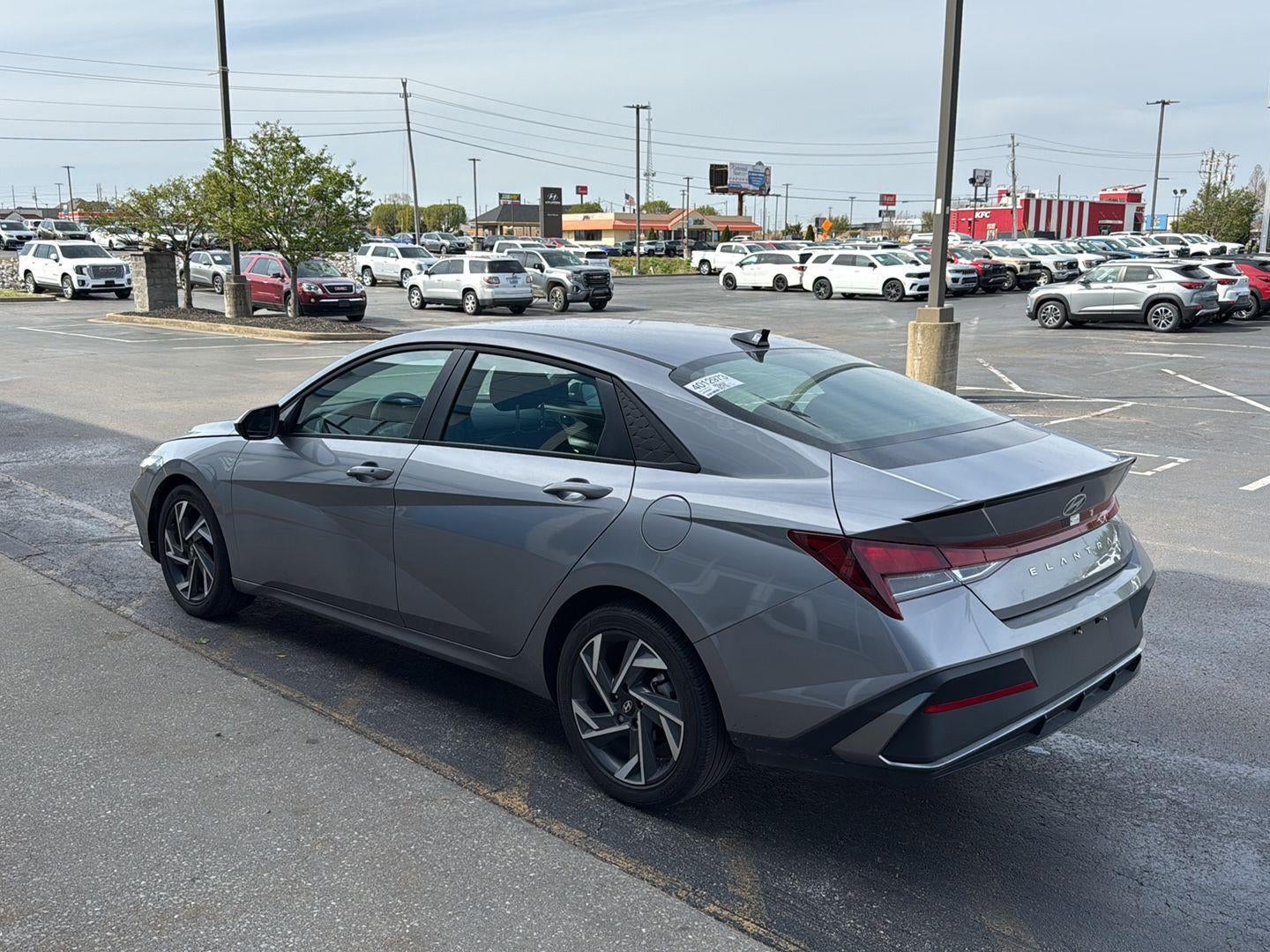 2025 Hyundai ELANTRA SEL Sport