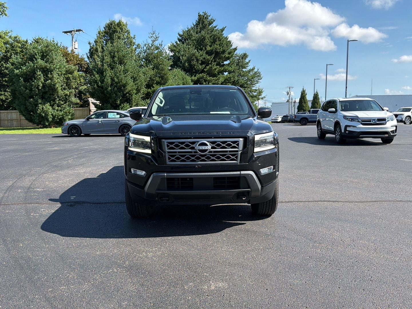 2024 Nissan Frontier SL