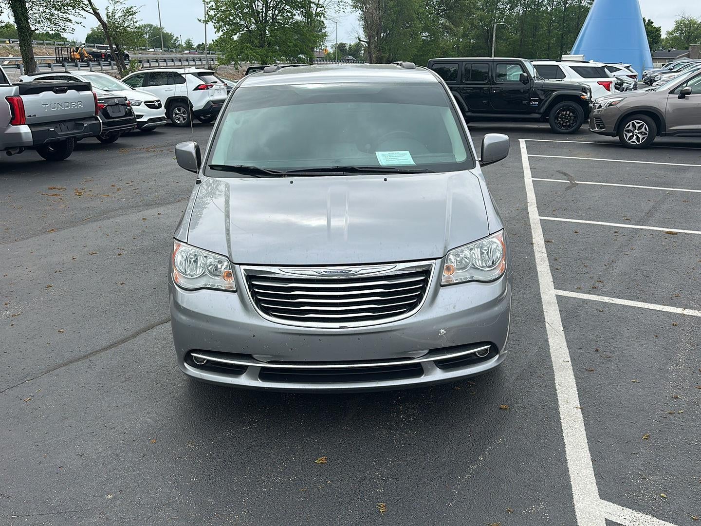 2016 Chrysler Town & Country Touring